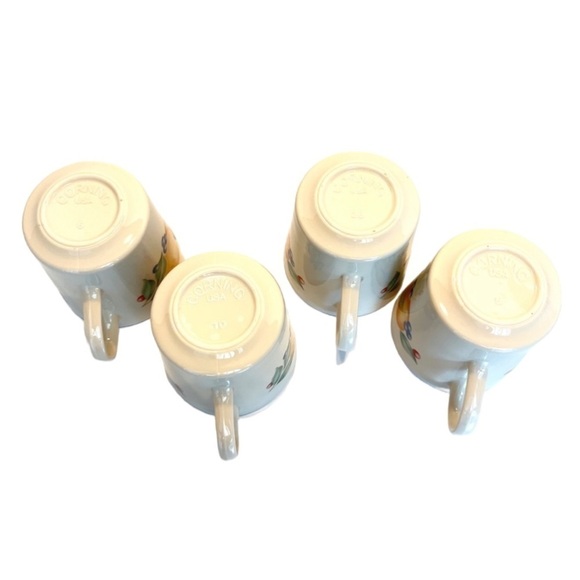 Abundance Pattern Vintage Corelle by Corning 4 Coffee/Tea Cups with Saucers - Picture 3 of 5